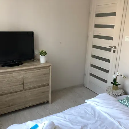 Apartmán Ozarowska 77 - 1br By Homeprime